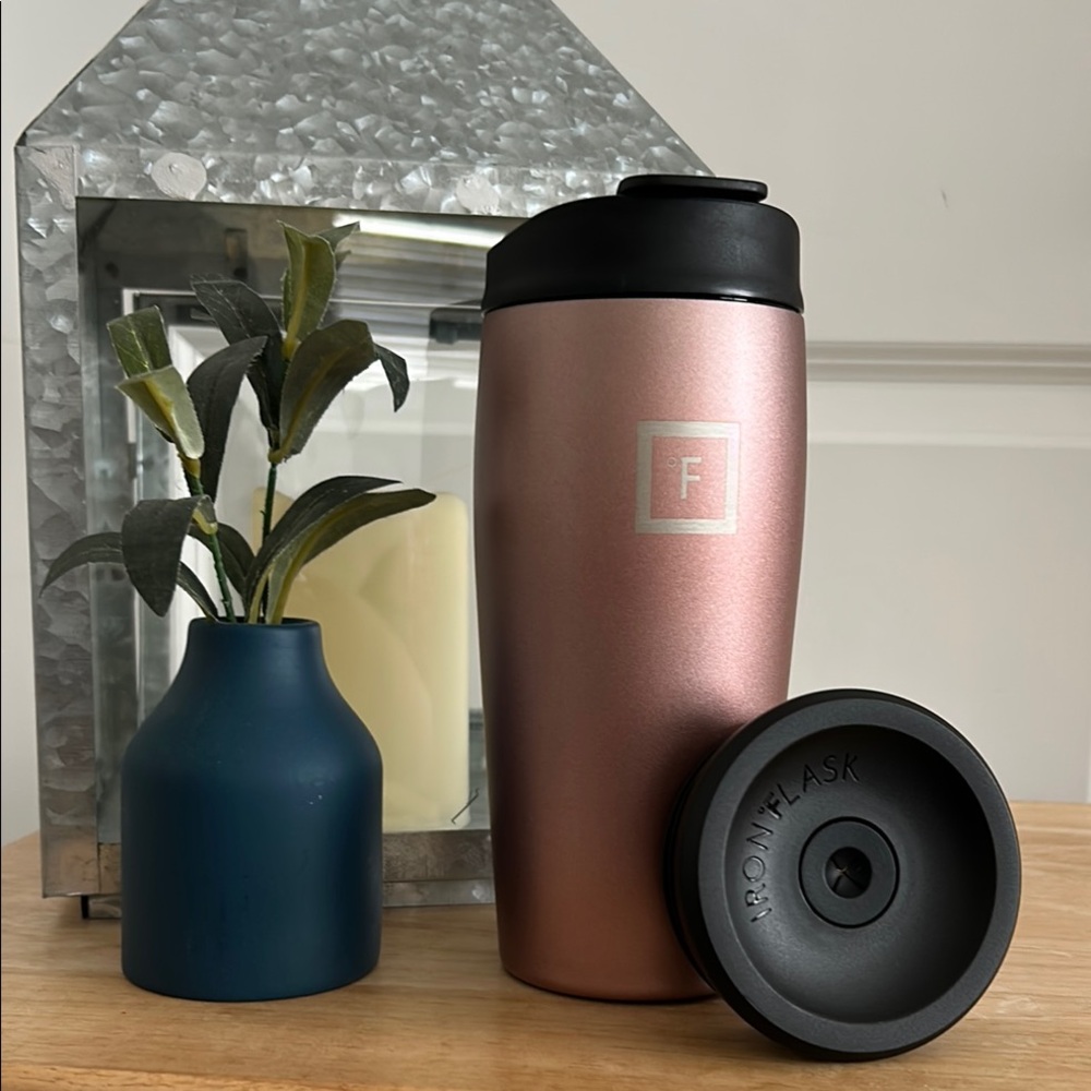 Sleek Rose Gold Travel Mug with Black Lid for Coffee and Tea